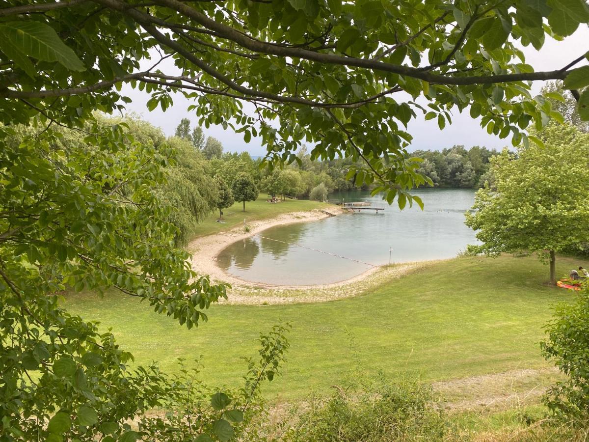Privatzimmer Und Ferienwohnungen Leeb Persenbeug Exterior foto